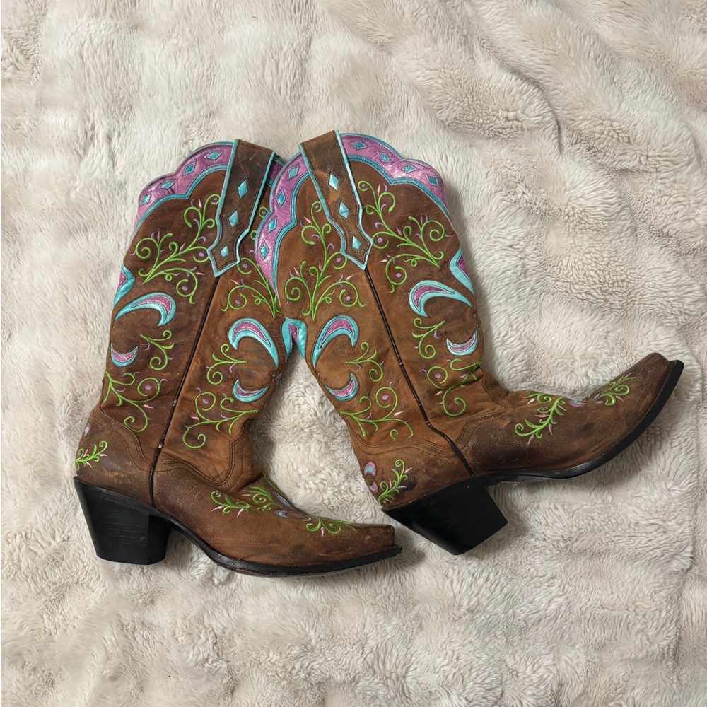 Colorful Purple, Green and Blue Embroidered Cowgirl Country Heeled Boots 8.5